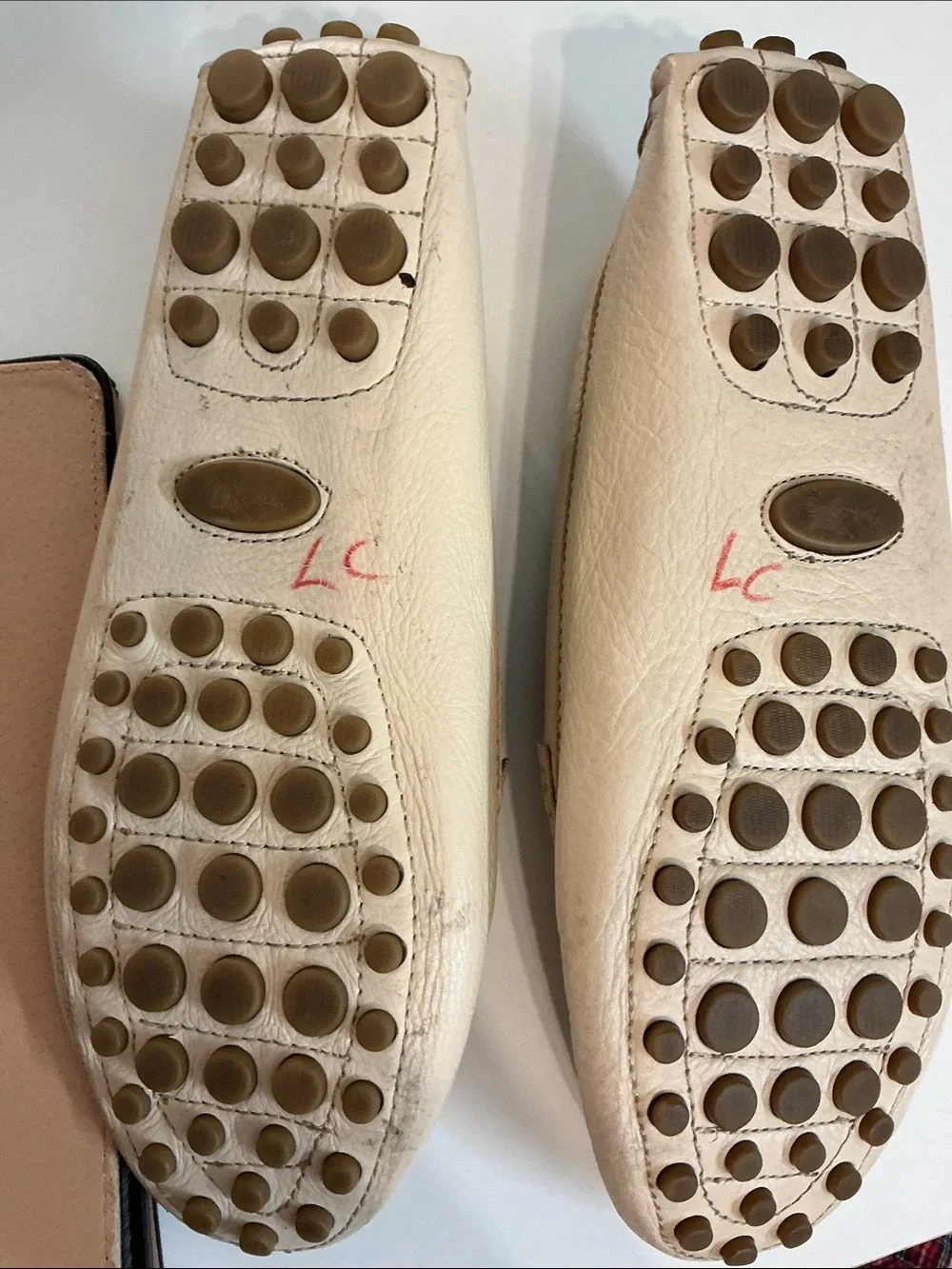 Coach soft crème leather Driving Loafers Moccasins size 9B wide